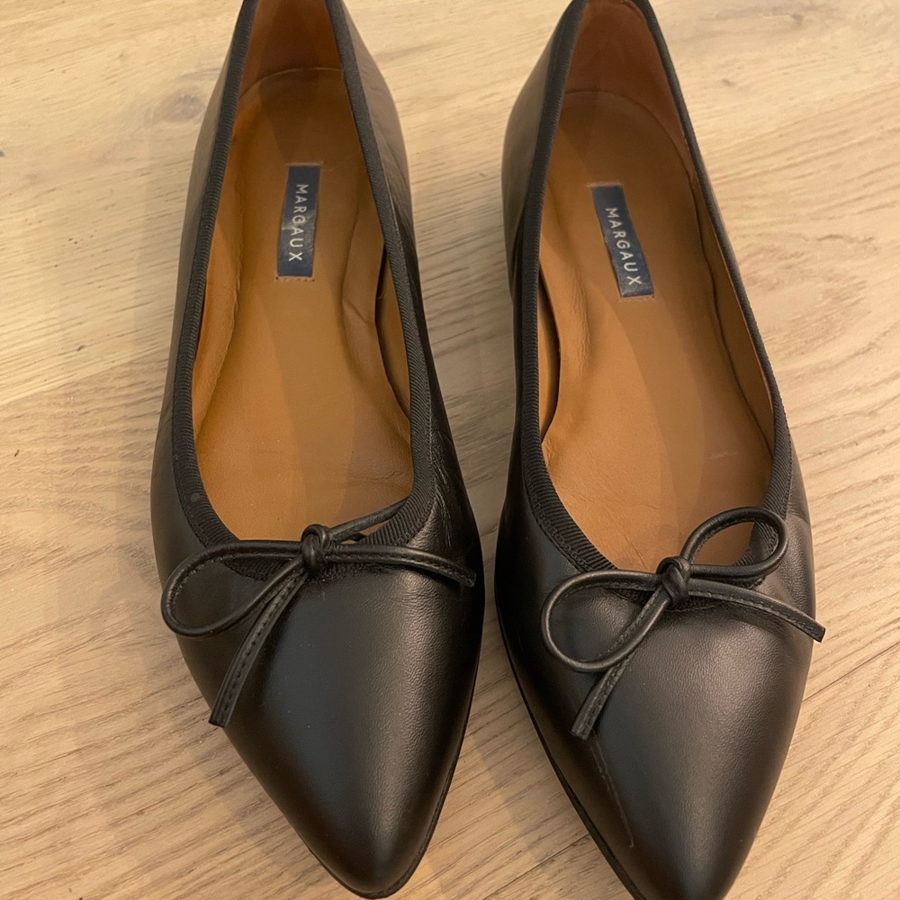 Margaux The Pointe flats in Black. Size 39.5 N